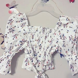 Pretty top blouses for summer